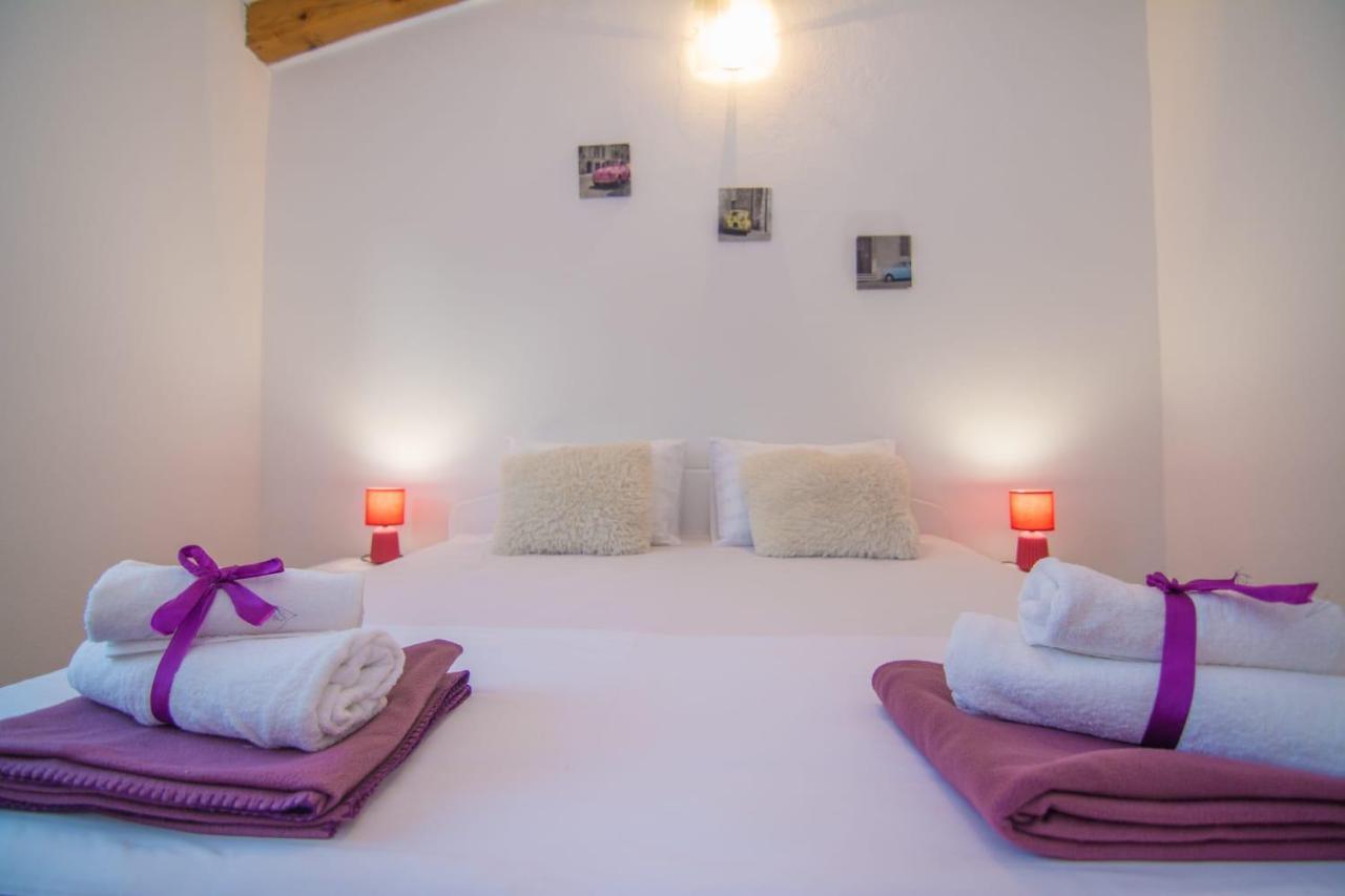 Village Holiday Apartman With Heated Pool Maslina Kostanje Exteriör bild
